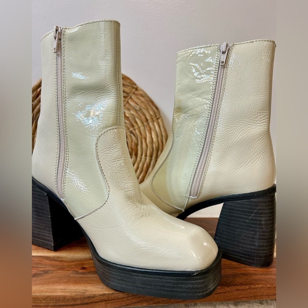 Free People Ruby Shine Platform Boot in White Size 38.5 - Picture 8 of 15